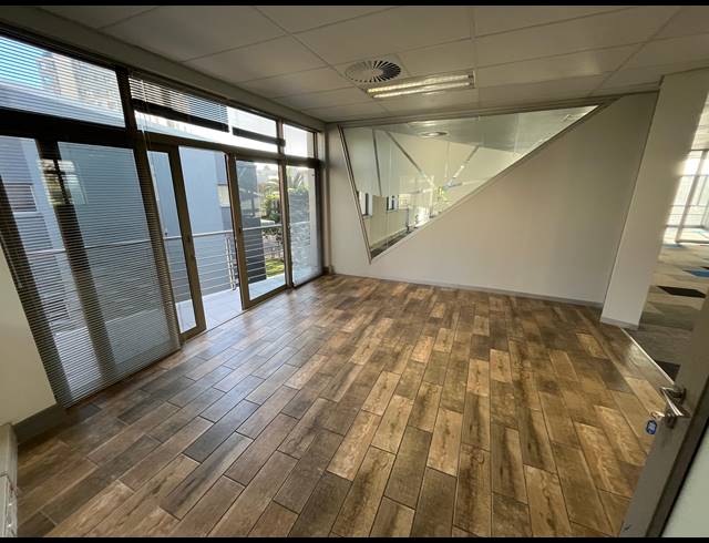 120M² OFFICE TO LET IN CENTURY CITY